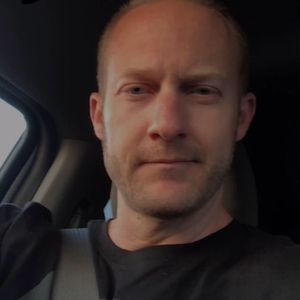 Meet your Posher, Daniel